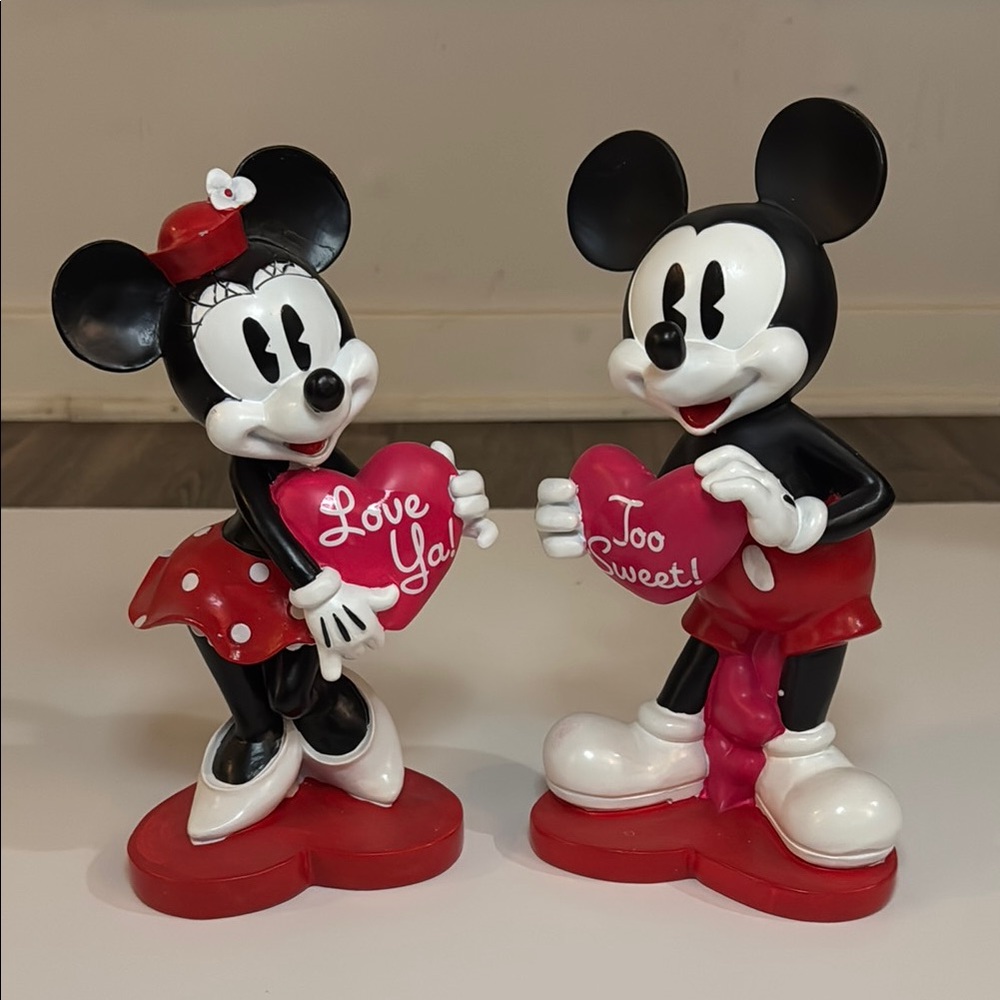 Disney Mickey and Minnie Figurines - Red and Black
